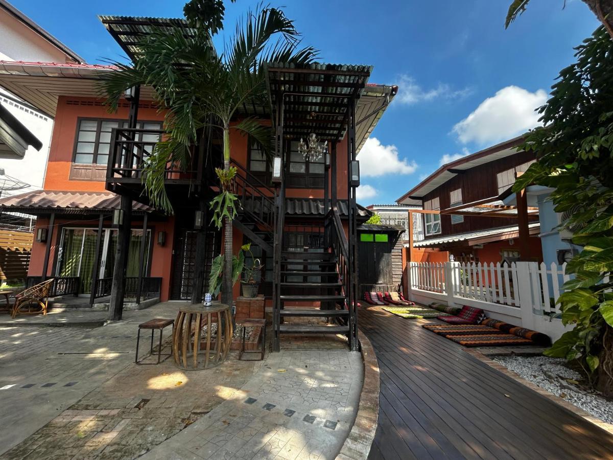 Villa'S Homestay เชียงใหม่ ภายนอก รูปภาพ
